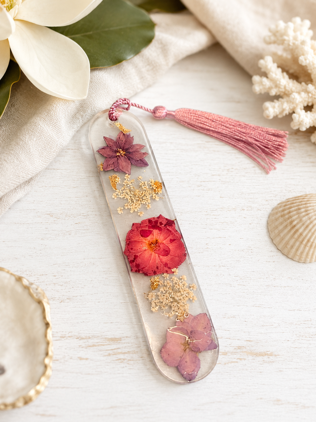 Bloom & Page | Pressed Flower Resin Bookmark