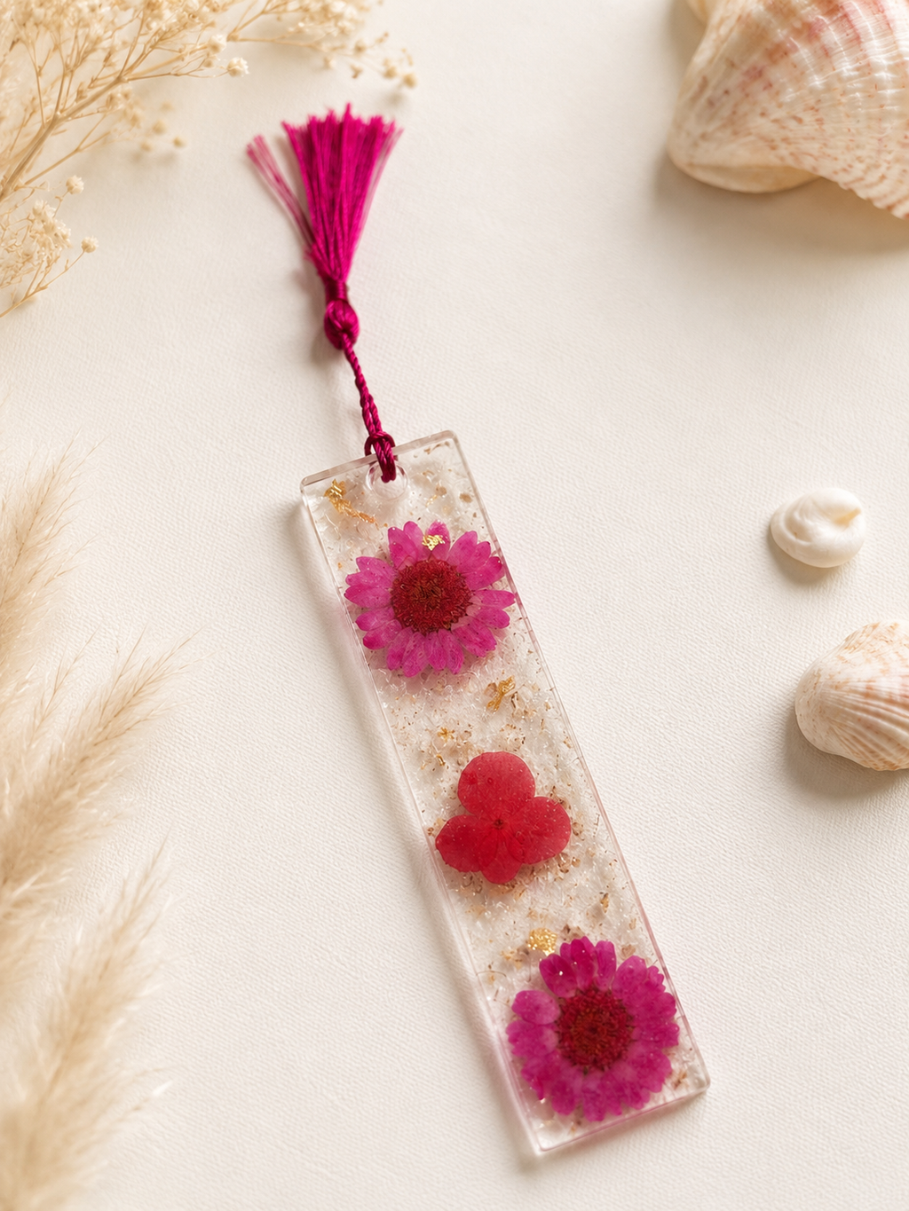 Bloom & Page | Pressed Flower Resin Bookmark